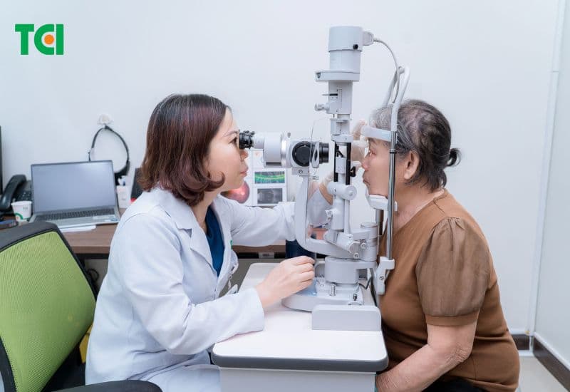 thoái hóa hoàng điểm