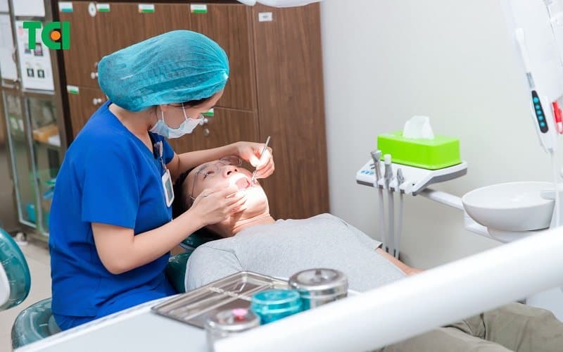 Nhiều chuyên gia trong lĩnh vực răng hàm mặt làm việc tại hệ thống Y tế Thu Cúc TCI