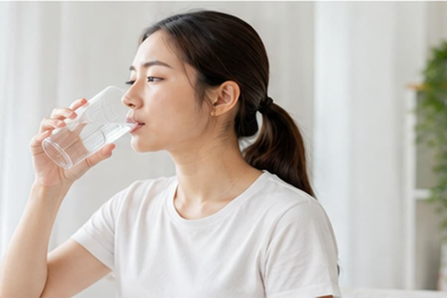 Đau họng sốt: Nguyên nhân, triệu chứng và xử lý