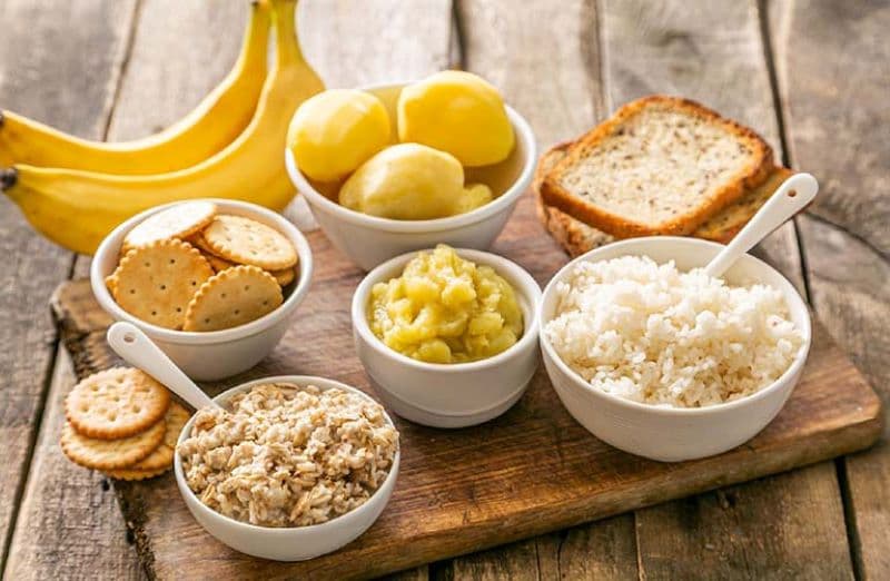 Thiết lập một chế độ ăn cho người đau dạ dày lành mạnh đóng vai trò cốt lõi giúp niêm mạc tổn thương nhanh hồi phục