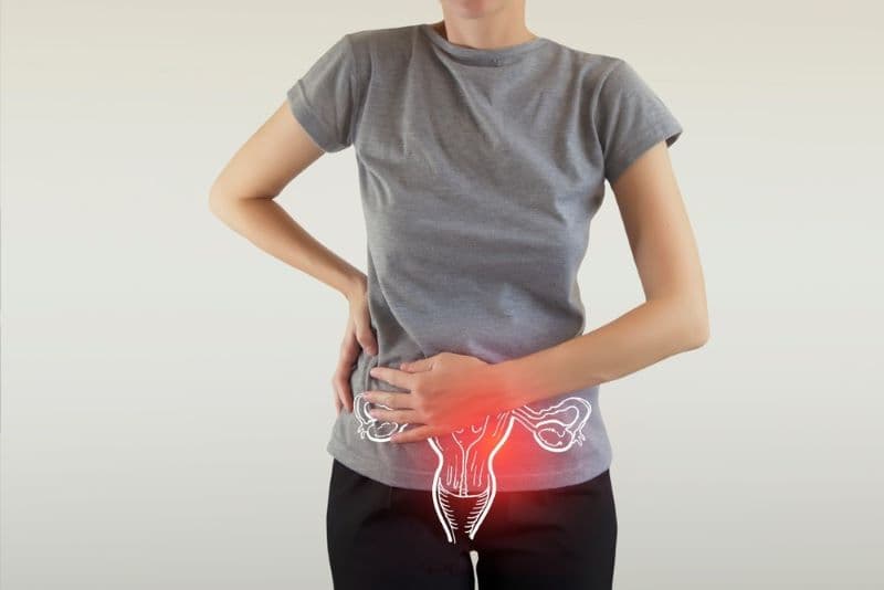 Viêm cổ tử cung có thể diễn tiến âm thầm hoặc chỉ gây ra những triệu chứng nhẹ, khiến nhiều phụ nữ chủ quan và trì hoãn việc thăm khám