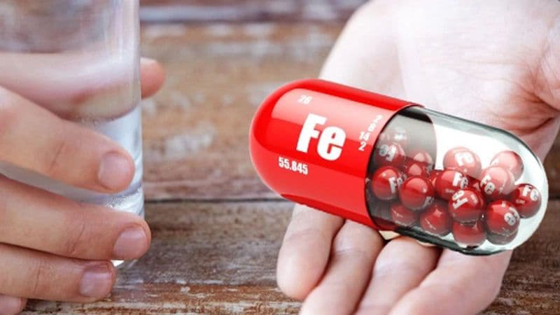 Sắt là thành phần thiết yếu để tạo hemoglobin, giúp hồng cầu vận chuyển oxy đến các mô trong cơ thể