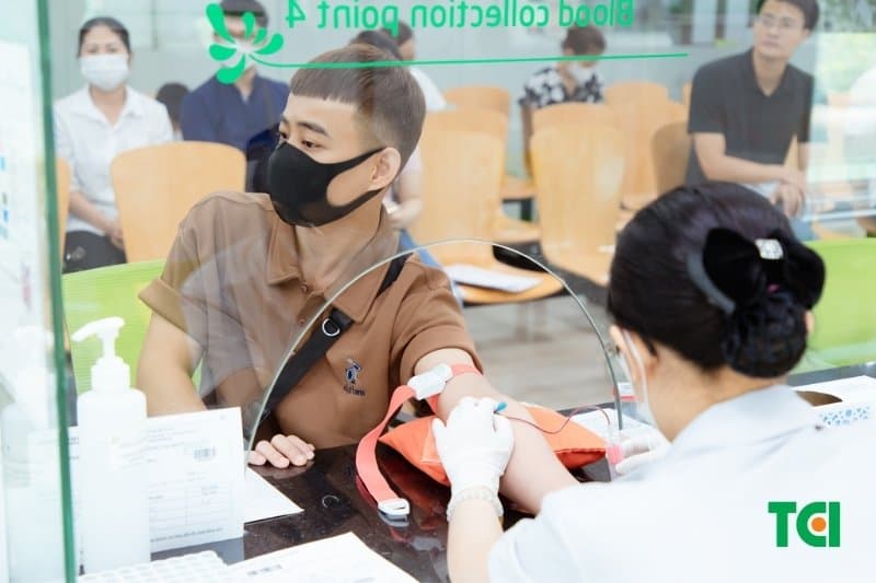 Người có thừa cân, đái tháo đường, tăng huyết áp hoặc tiền sử gia đình bất thường lipid nên kiểm tra định kỳ