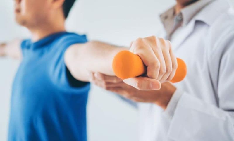 Người bệnh nên ưu tiên cơ sở có bác sĩ và kỹ thuật viên phục hồi chức năng được đào tạo chuyên môn