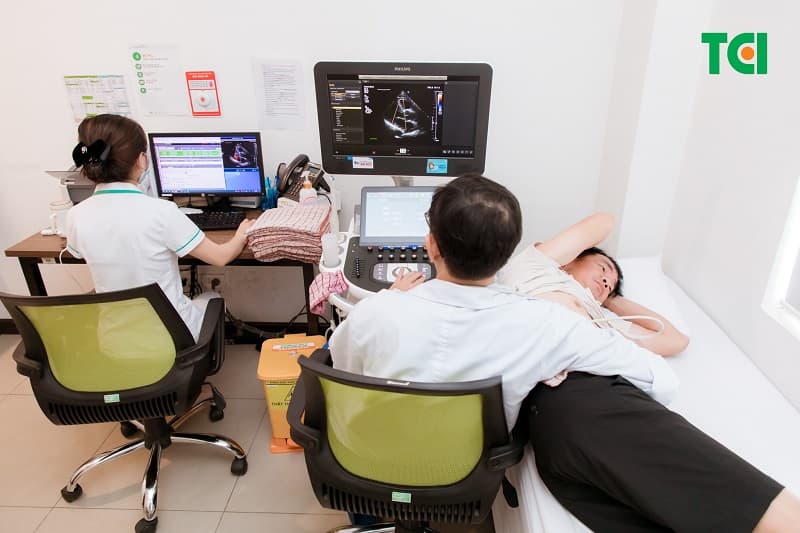 Người không có tiền đái tháo đường/đái tháo đường và có ít yếu tố chuyển hóa hơn có thể đánh giá lại khoảng 2-3 năm/lần
