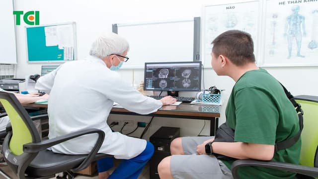 Bác sĩ nội thần kinh giỏi ở Yên Hòa khám và tư vấn tận tâm