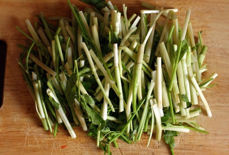 bầu ăn rau cần được không