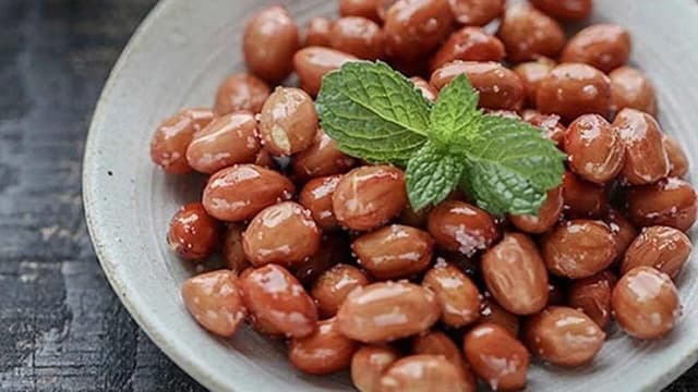 Bằng chứng y khoa về thông tin người bị ung thư có được ăn lạc không?
