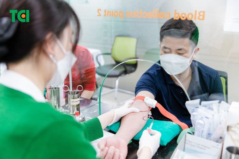 Xét nghiệm máu, xét nghiệm phân và các phương pháp chẩn đoán hình ảnh giúp phát hiện và theo dõi sán lá gan.