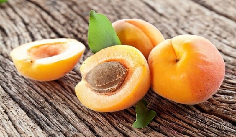 Có bầu ăn đào có sao không là thắc mắc được nhiều người quan tâm