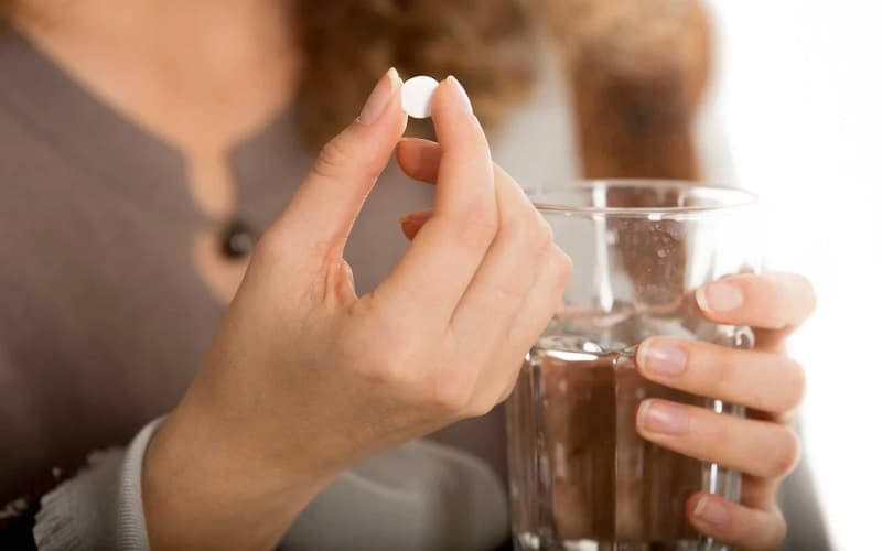 Điều trị nội khoa giúp kiểm soát tình trạng viêm và duy trì bệnh Crohn ổn định