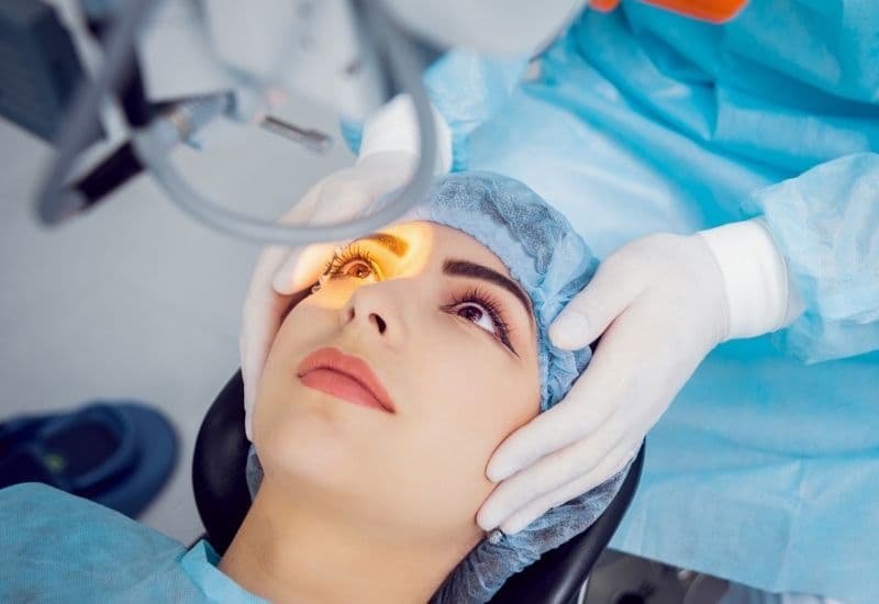 điều trị cận thị bằng laser
