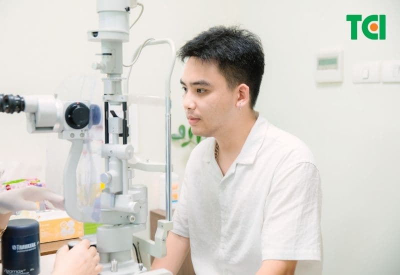 điều trị cận thị bằng laser
