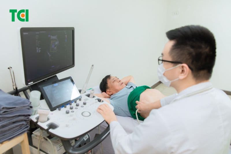 Sau điều trị sán lá gan, người bệnh cần tái khám để kiểm tra mình đã thực sự khỏi bệnh hay chưa, từ đó có kế hoạch điều trị hoặc chăm sóc tiếp theo.