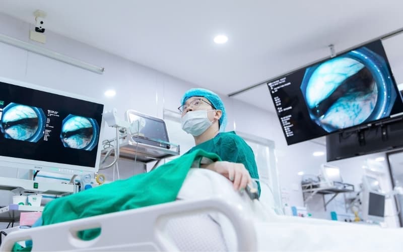 Kiểm tra - thăm khám nội soi tiêu hóa với bác sĩ tại Thu Cúc TCI