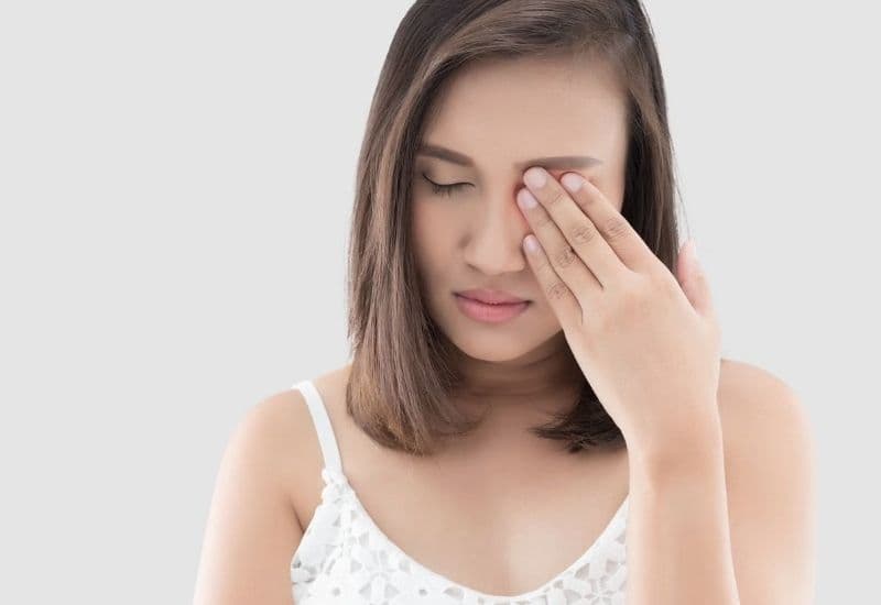 tác hại của việc mổ mắt cận thị