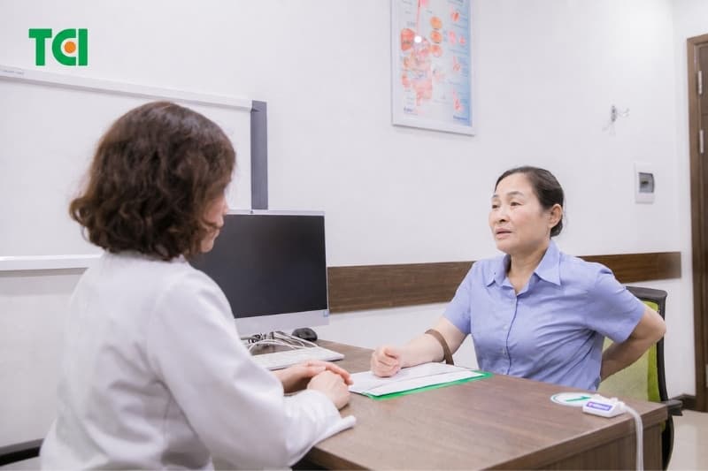 Những người đang điều trị huyết áp hoặc bệnh lý nền cần được tư vấn y khoa trước khi dùng thường xuyên