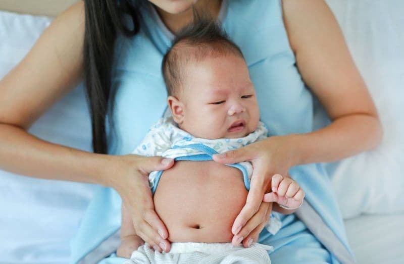 Khi trẻ bị viêm ruột, đặc biệt nếu có tiêu chảy hoặc nôn, điều quan trọng không phải là kiêng khem quá mức 