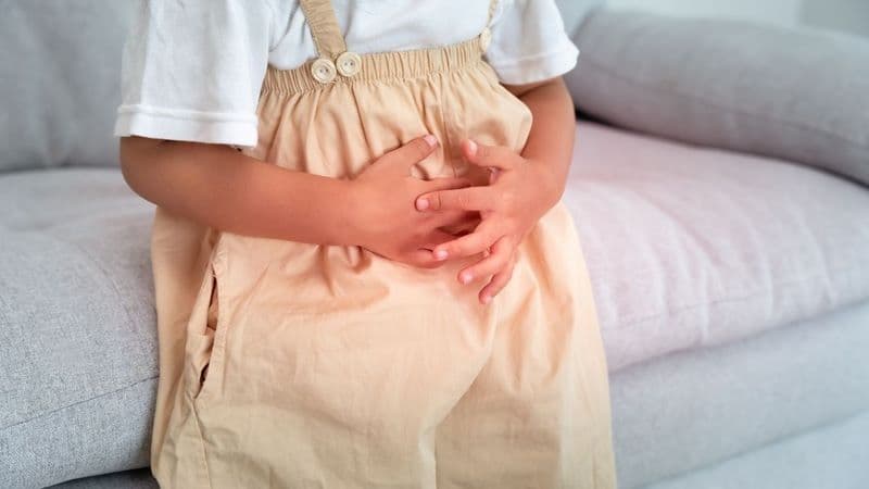 Trẻ bị viêm ruột có nên uống sữa là băn khoăn của nhiều cha mẹ
