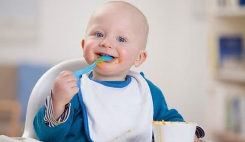 Khi bé uống thuốc ho bị tiêu chảy, duy trì chế độ dinh dưỡng đầy đủ là chìa khóa giúp niêm mạc ruột tái tạo