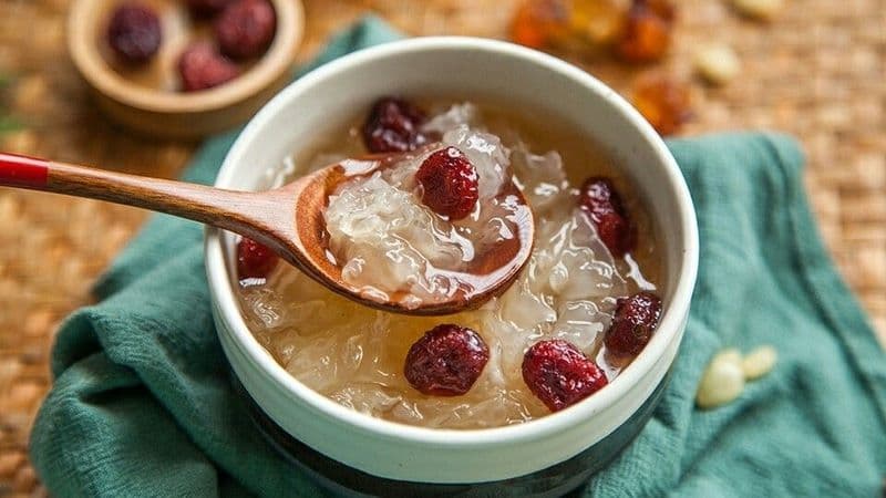 Người bệnh ung thư đang hóa trị hoặc xạ trị có thể ăn yến nếu bác sĩ điều trị không có yêu cầu kiêng và người bệnh dung nạp tốt