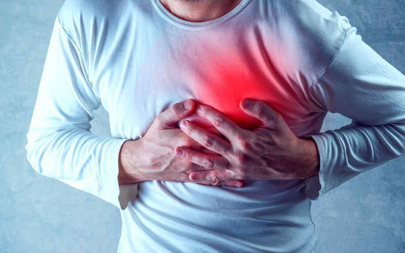 Nhồi máu cơ tim thường bị nhầm lẫn là cơn đau dạ dày