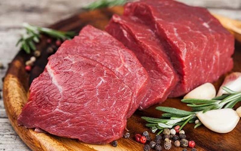 Nên hạn chế sử dụng thịt đỏ khi bị viêm túi thừa đại tràng