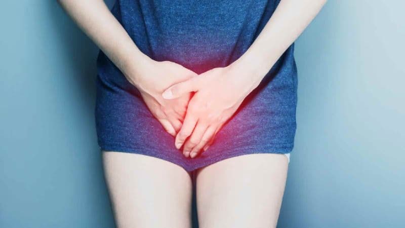 Mất cân bằng hệ vi sinh, nấm Candida, Trichomonas, thay đổi nội tiết và một số thói quen sinh hoạt có thể làm tăng nguy cơ viêm âm đạo.
