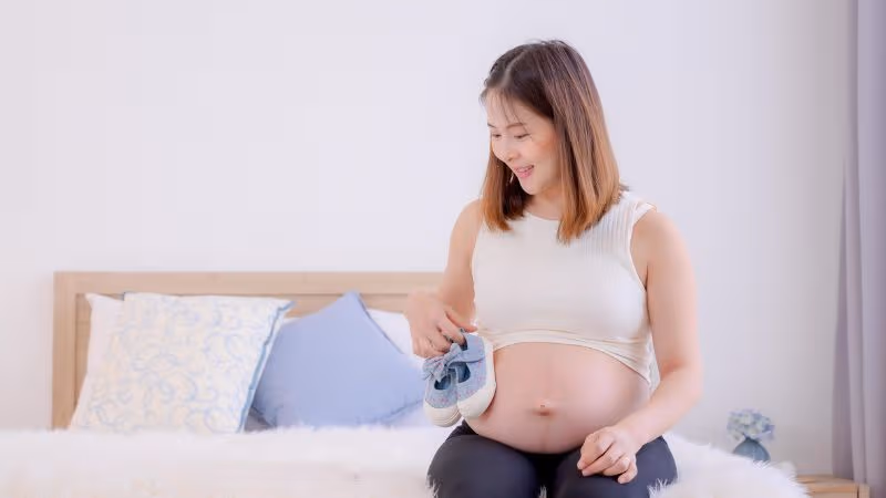 Theo dõi dọa sảy thai cần kết hợp thăm khám, siêu âm và chăm sóc phù hợp theo hướng dẫn của bác sĩ.