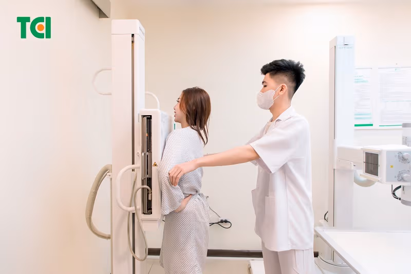 Theo khuyến nghị toàn cầu của WHO, phụ nữ thuộc dân số chung nên bắt đầu sàng lọc cổ tử cung từ khoảng 30 tuổi bằng xét nghiệm hiệu năng cao