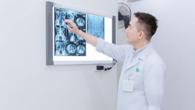 Sỏi thận 7mm tiềm ẩn những nguy cơ gì? Có gây tắc nghẽn và ảnh hưởng đến thận?