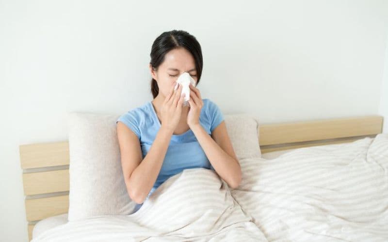 Bà bầu bị sốt virus
