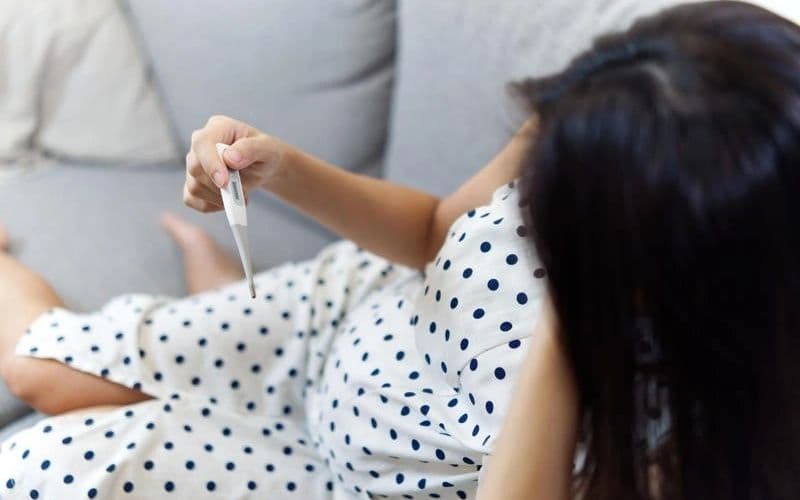 Bà bầu bị sốt virus