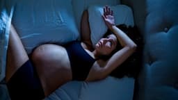 Bà bầu mất ngủ nên uống gì? Bật mí các loại thức uống giúp bà bầu ngủ ngon