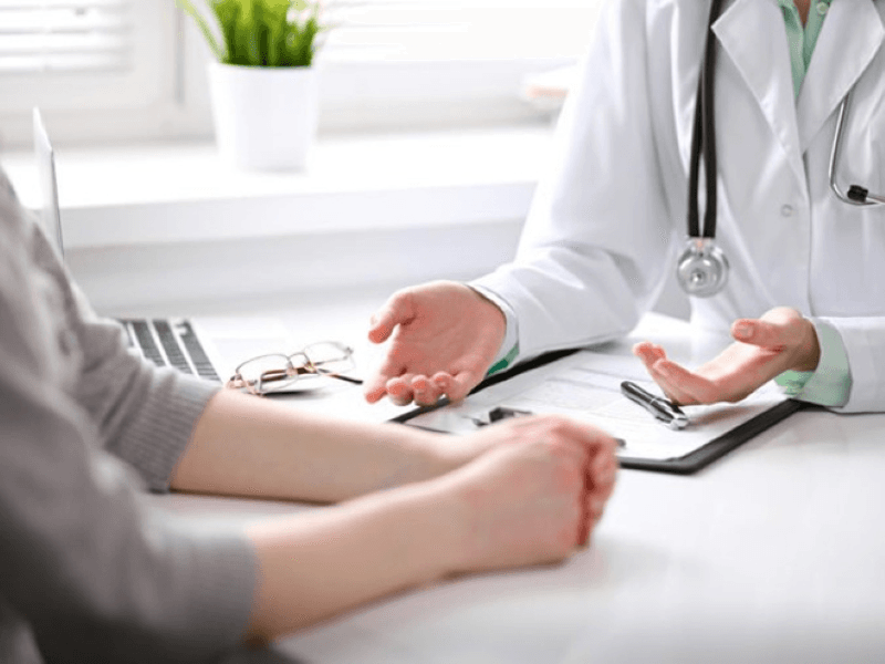 Người nghi ngờ đàm thấp nên thăm khám để được tư vấn điều trị phù hợp