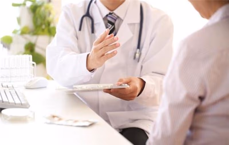 Người bệnh nên đi khám để được đánh giá tình trạng sức khỏe 