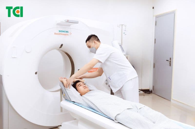 Chụp CT lồng ngực đa dãy giúp phát hiện sớm các tổn thương ở phổi, trong đó có xơ phổi.