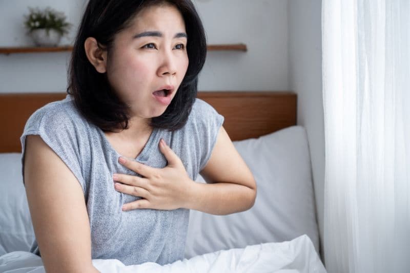 Viêm phổi thường gây triệu chứng ho, khó thở, mệt mỏi…