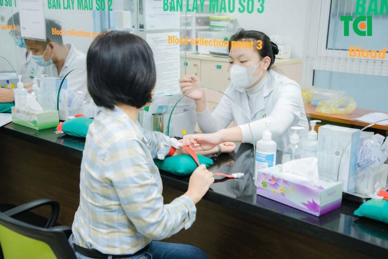 Xét nghiệm là một trong những phương pháp quan trọng giúp xác định viêm phế quản cấp.