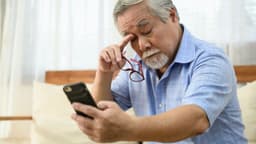 Lão thị là gì? Những điều cần biết về bệnh