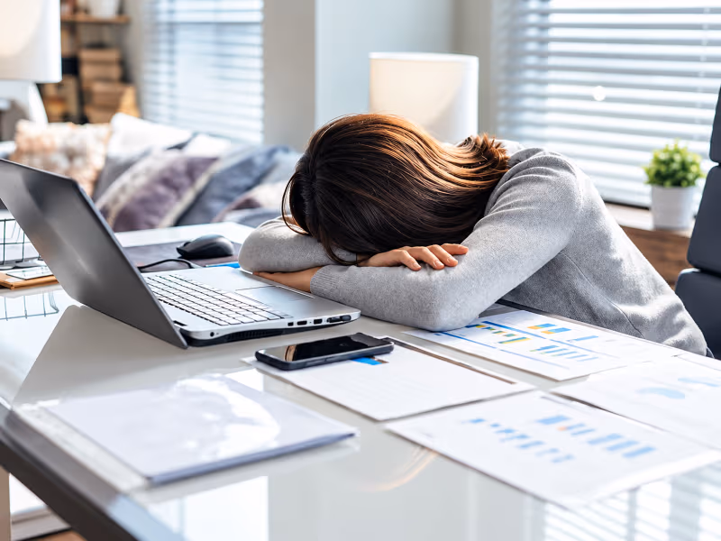 Hàn thấp khiến người bệnh cảm thấy mệt mỏi