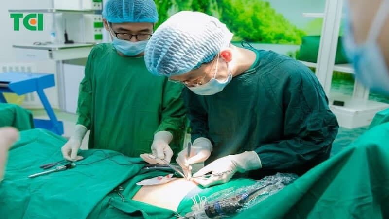 Mổ thoát vị bẹn nghẹt khi có hoại tử ruột
