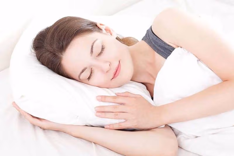 Châm cứu giúp cải thiện tình trạng ngủ không sâu, thường xuyên tỉnh giấc
