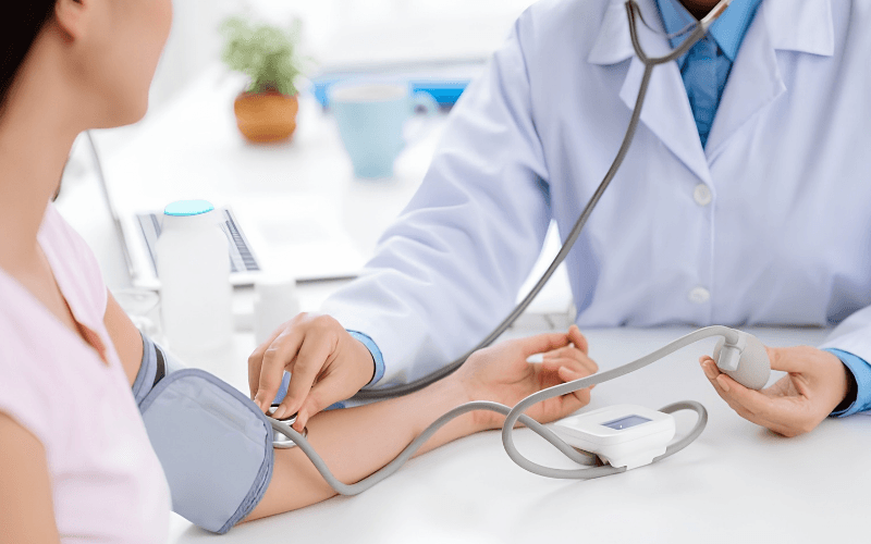 Người bệnh nên chủ động thăm khám để được chẩn đoán và điều trị phù hợp
