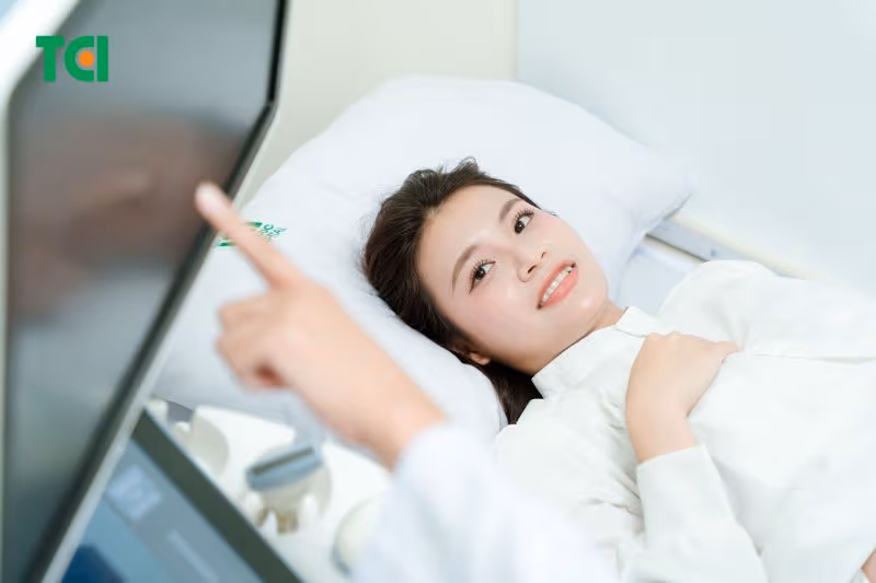 Theo dõi sự phát triển của thai nhi giúp bác sĩ xây dựng kế hoạch chăm sóc thai kỳ phù hợp.