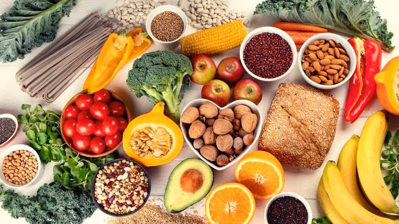Chế độ dinh dưỡng hợp lý có thể giúp giảm triệu chứng đầy bụng, khó tiêu và cải thiện sức khỏe tiêu hóa ở người viêm túi mật