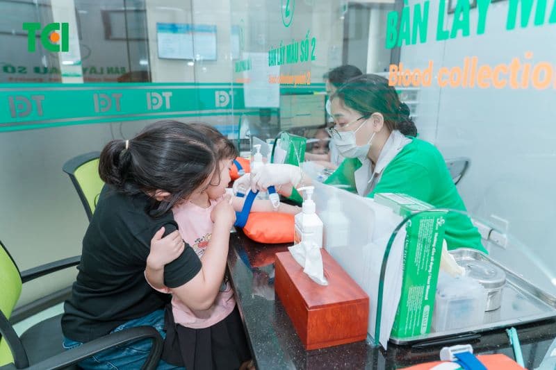 sốt xuất huyết Dengue ở trẻ