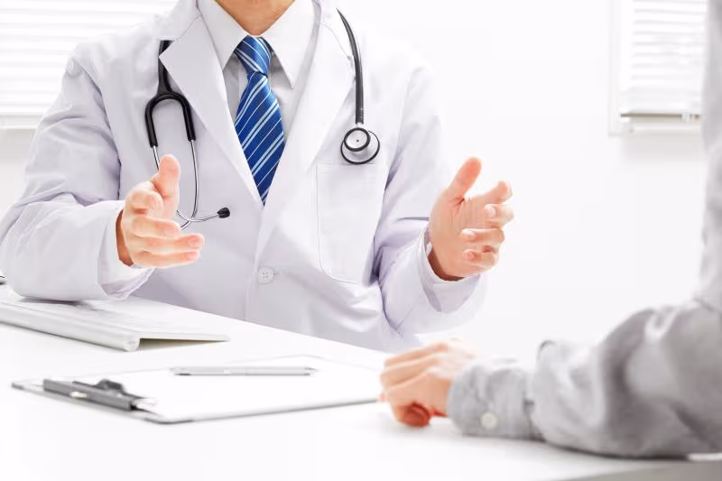 Người bệnh nên tham khảo ý kiến bác sĩ về châm cứu thoát vị đĩa đệm 