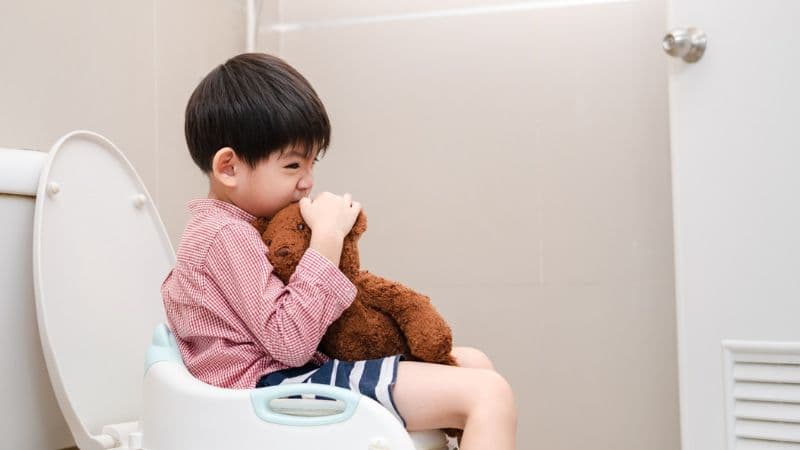 Viêm dạ dày ruột ở trẻ có thể gây mất nước nặng, rối loạn điện giải và suy dinh dưỡng nếu không được điều trị kịp thời.
