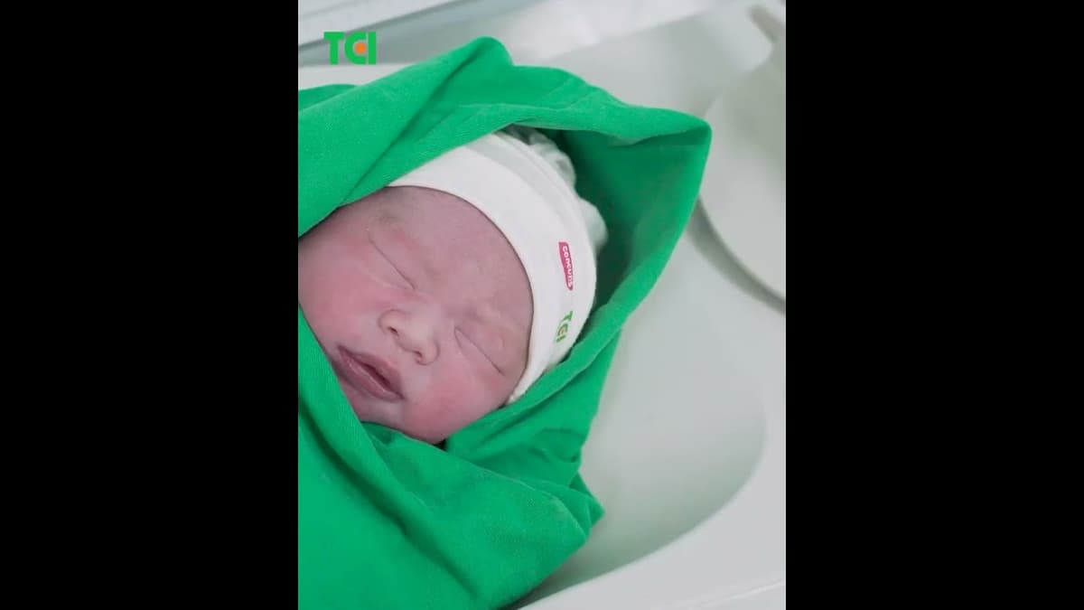 💞 Khoảnh khắc con chào đời – Hành trình 9 tháng 10 ngày vẹn tròn yêu thương